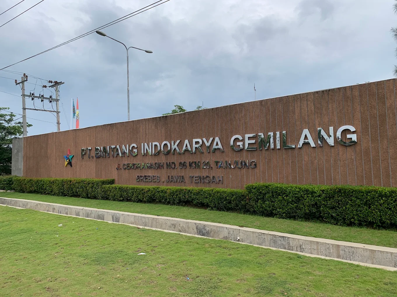 Operator Produksi di PT Bintang Indokarya Gemilang